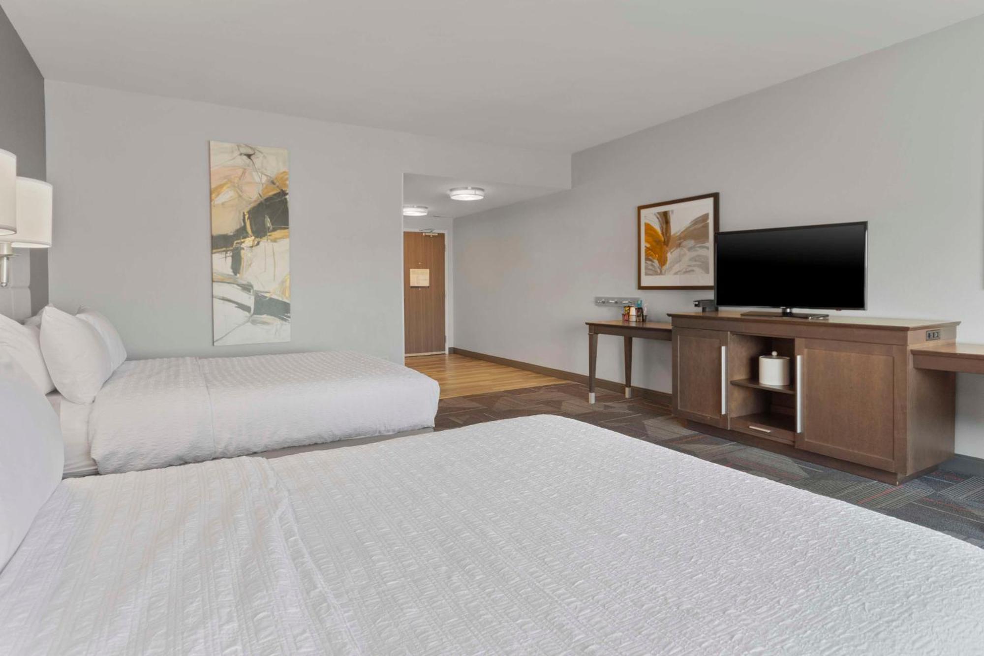 Hampton Inn & Suites Columbus Scioto Downs Экстерьер фото