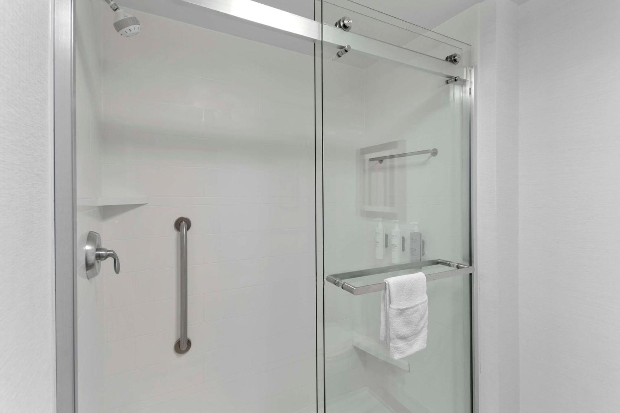Hampton Inn & Suites Columbus Scioto Downs Экстерьер фото